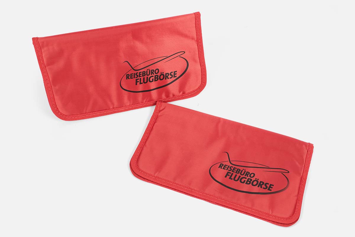 tickettasche-polyester-rot-logo-siebdruck-reisebuero-teaser