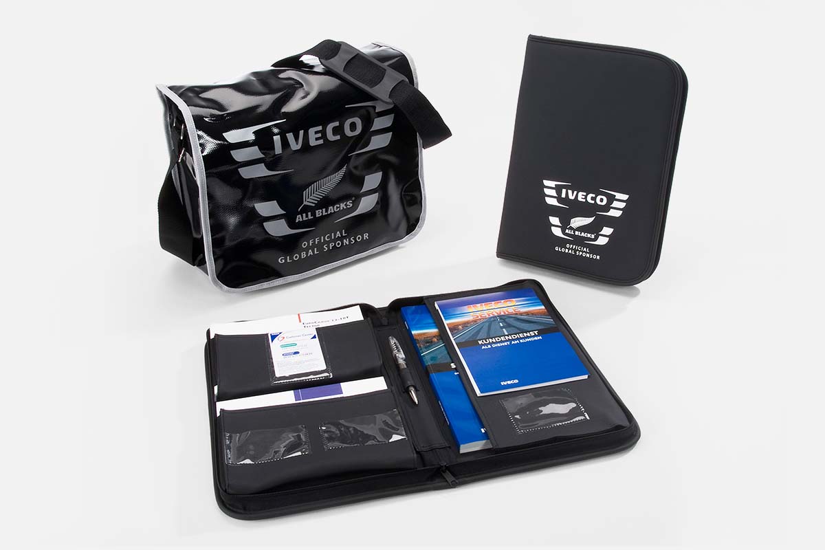 Board literature folder and bag for Iveco